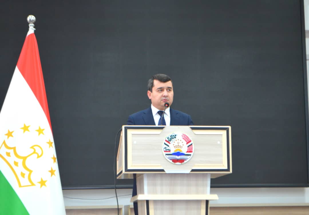 ТАҶЛИЛИ РӮЗИ ПАРЧАМИ ДАВЛАТӢ ДАР ДОНИШГОҲИ ИННОВАТСИЯ ВА ТЕХНОЛОГИЯҲОИ РАҚАМИИ ТОҶИКИСТОН